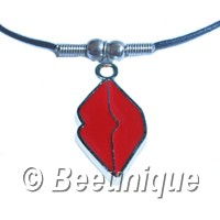 Red Metal Lips Necklace - Click Image to Close